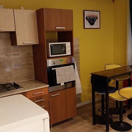 Yellow Blue Apartment Budapest Bagian luar foto